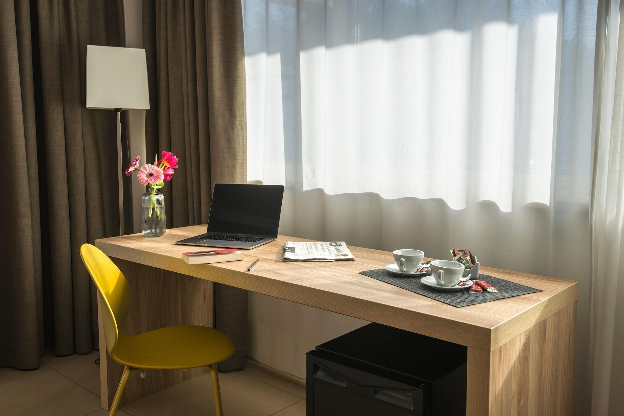 Hotel Dimorae Rooms And Suites - Apartments Civitanova Marche Extérieur photo